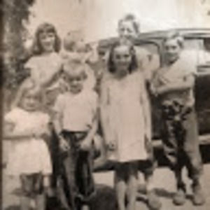 Meet your Posher, Holly